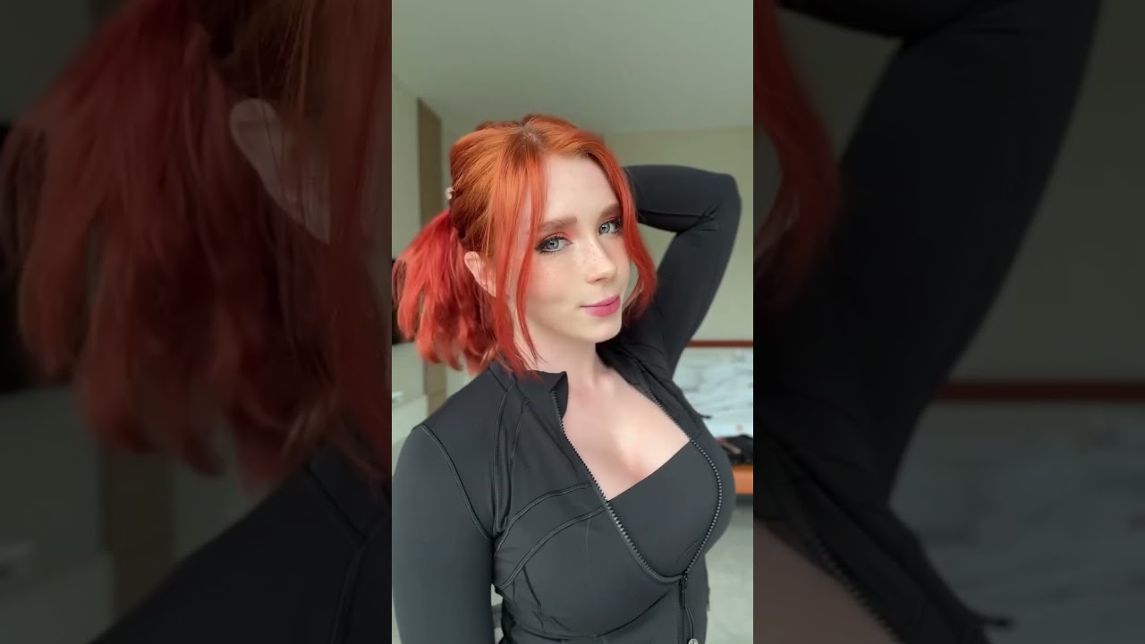 Woman spends 4 hours in the gym every day to transform into sexy superhero cosplayer #shorts