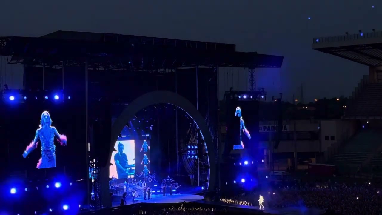 No Stress + Outro - Marco Mengoni live 2023 Padova
