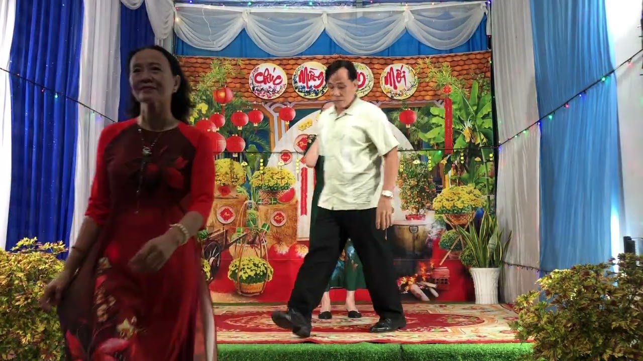 Nhac : Cuoi troi doi mong.                          Tb : Kieu Oanh 