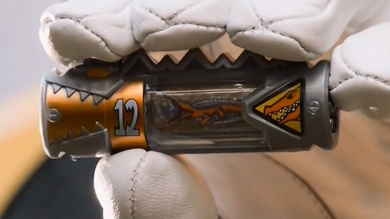 Power Rangers Dino Charge - Dino Armor X Mode Transformation 2 | Power Rangers Official