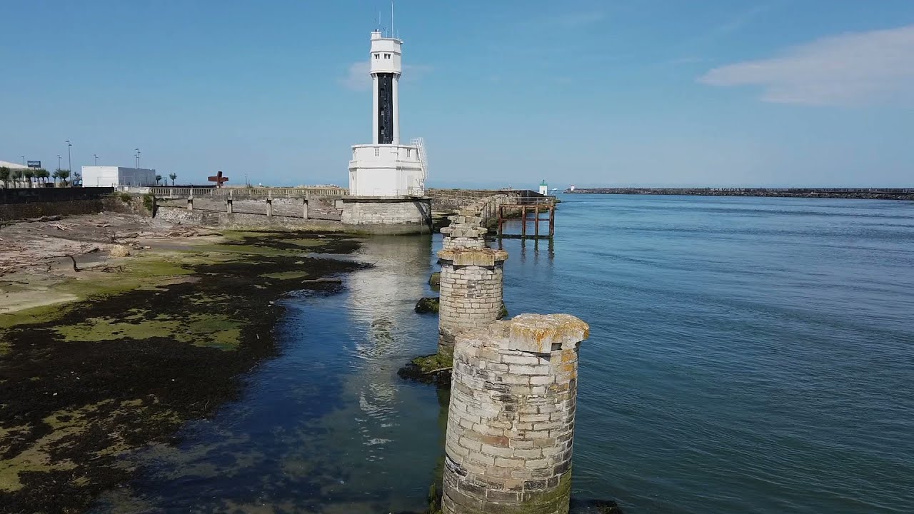 L'embouchure de l' Adour à Anglet