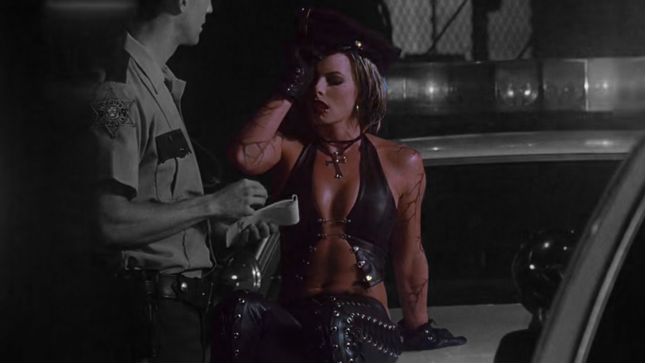 Jaime Pressly as villainess China
