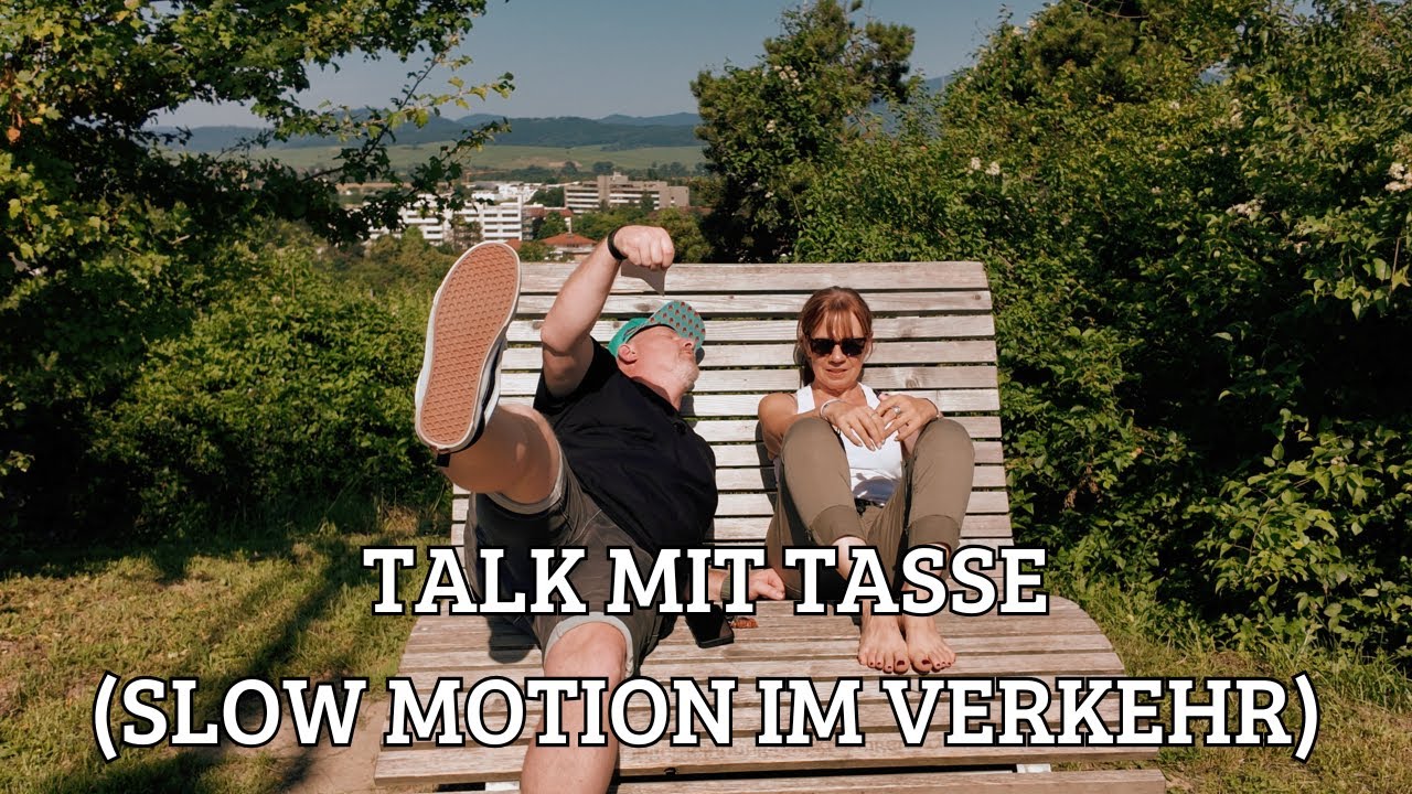 Talk mit Tasse - Slow Motion im Verkehr