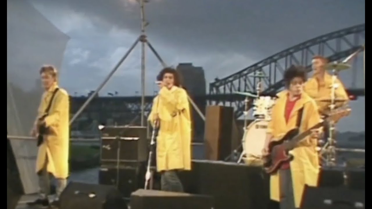 Do Re Mi - Guns and Butter - Official Video