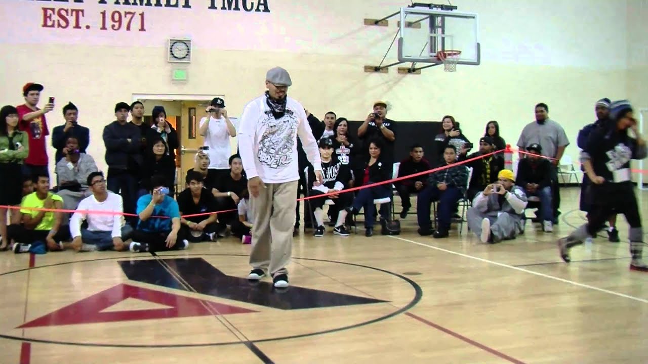 Money B vs. Frantick | Bboy Revival 2010 | WRF