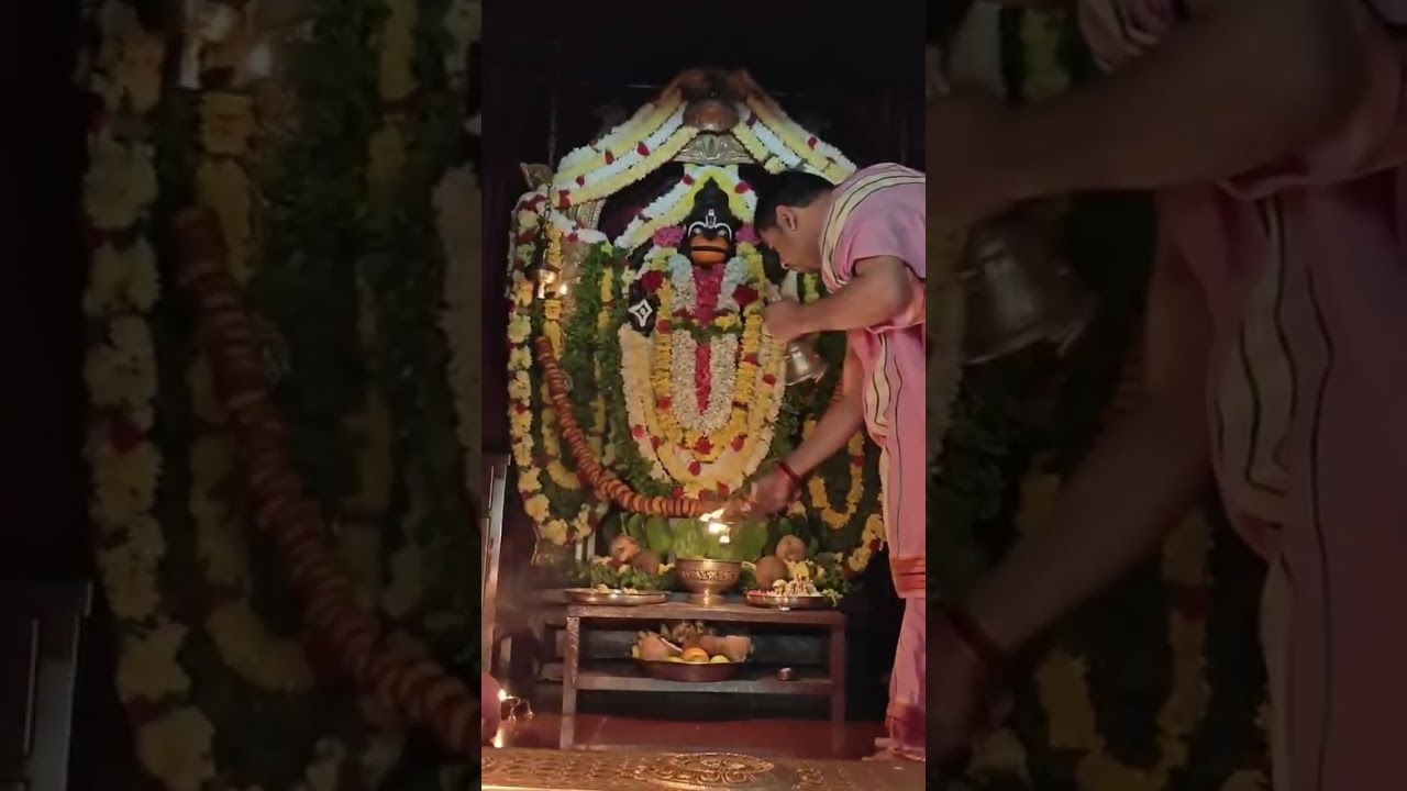 ಹನುಮಂತನ ಮಂಗಳಾರತಿ (Hanuman Mangalarathi)  || ಓಂ ಶ್ರೀ ವಜ್ರದೇಹಾಯ ರಾಮಭಕ್ತಾಯ ವಾಯುಪುತ್ರಾಯ ನಮೋಸ್ತುತೇ ||