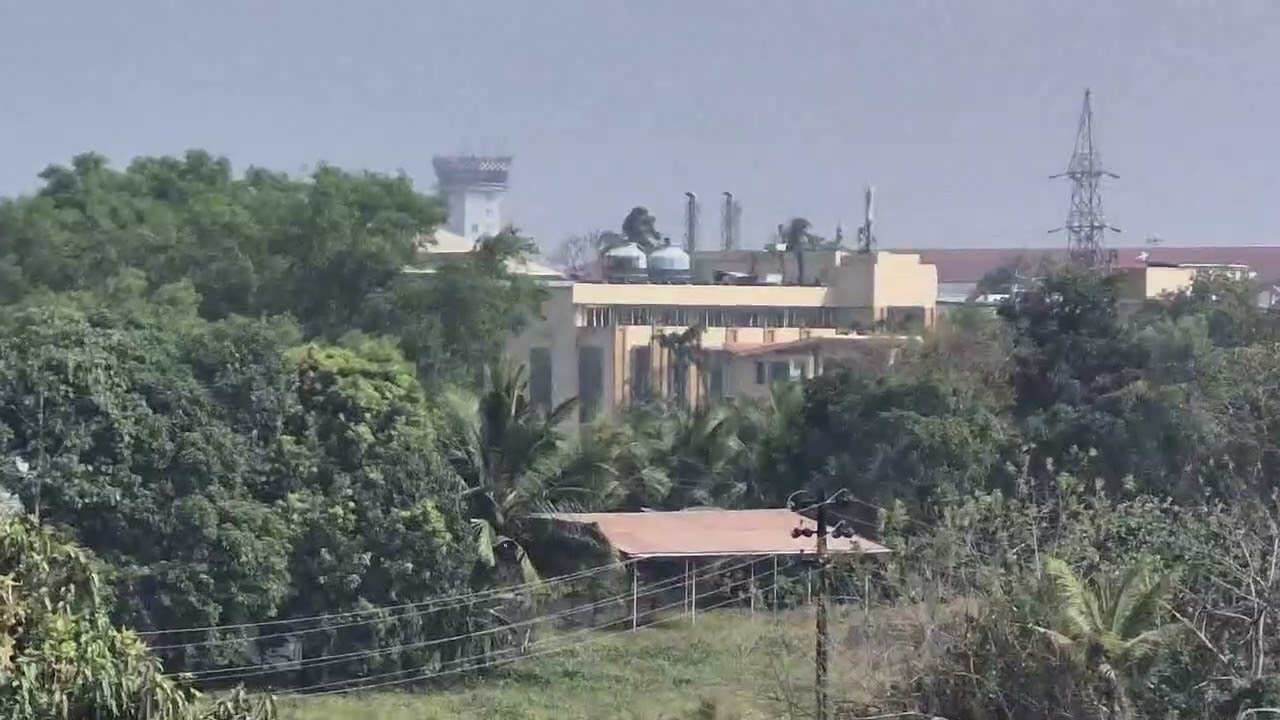 Kerala, Nedumbesaey
