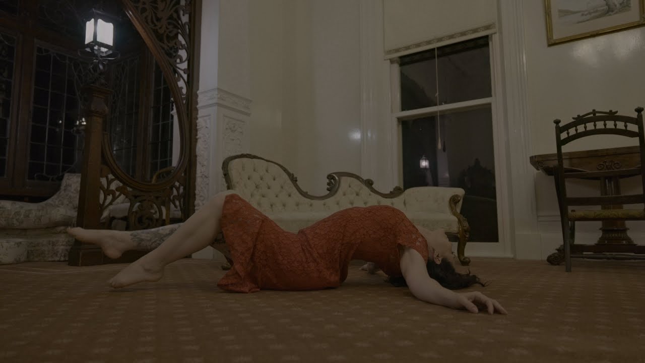Vanessa Amorosi - Crash Now Burn (Official Video)