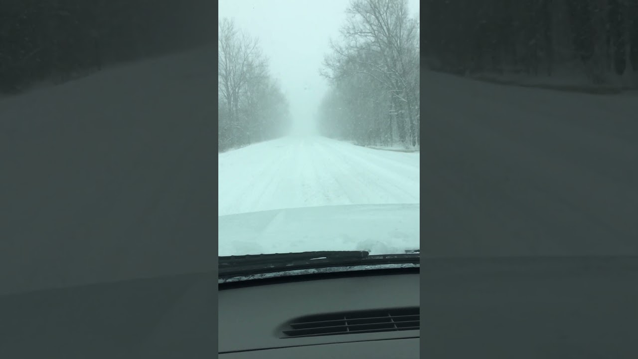 Only Idiot on the Road!#snow#snowyroads