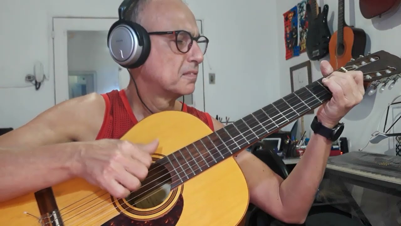 And I Love Her The Beatles - Fingerstyle Instrumental - Ricardo Pachá