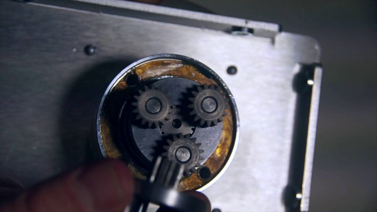 Maintenance Bigmow 5 dismantling motor gear