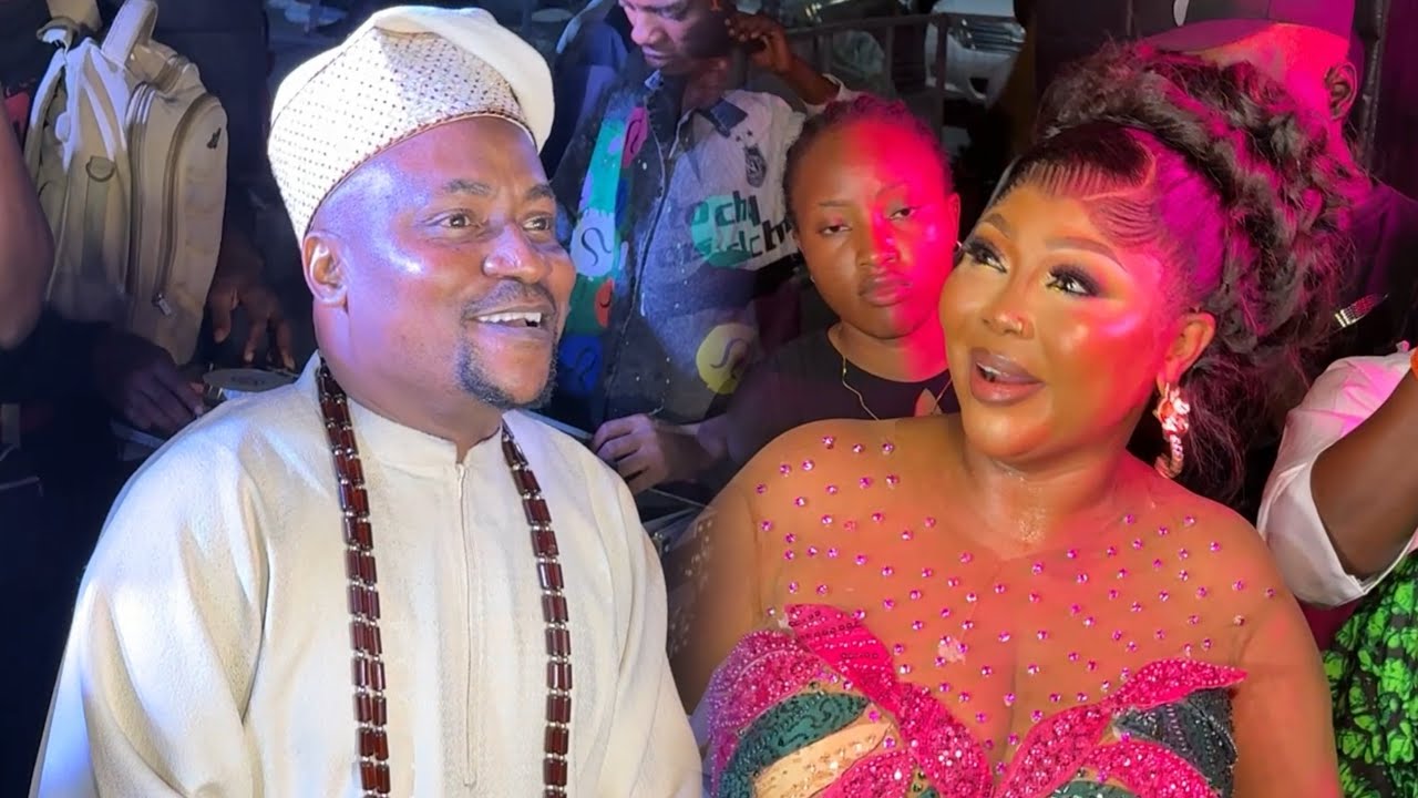 FINALLY WUMI AJIBOYE & HUSBAND SEGUN OGUNGBE SHARE THE STAGE TO DISPLAY DANCING SKIL @ IRETE PREMIER
