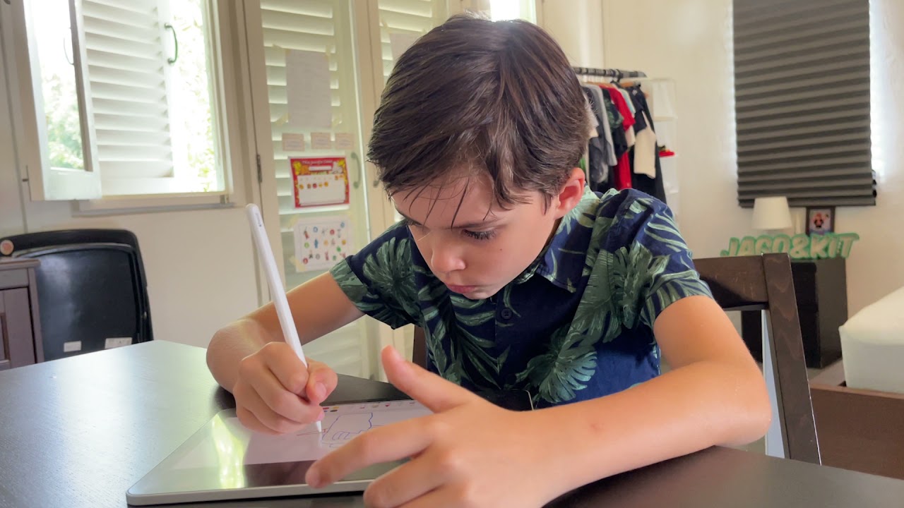 Clean Seas: An Interactive Learning Journey with iPad and AR Makr