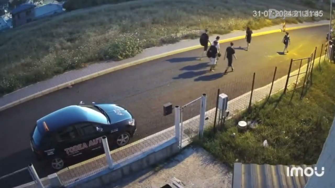 Oglinda rupta masina Dej