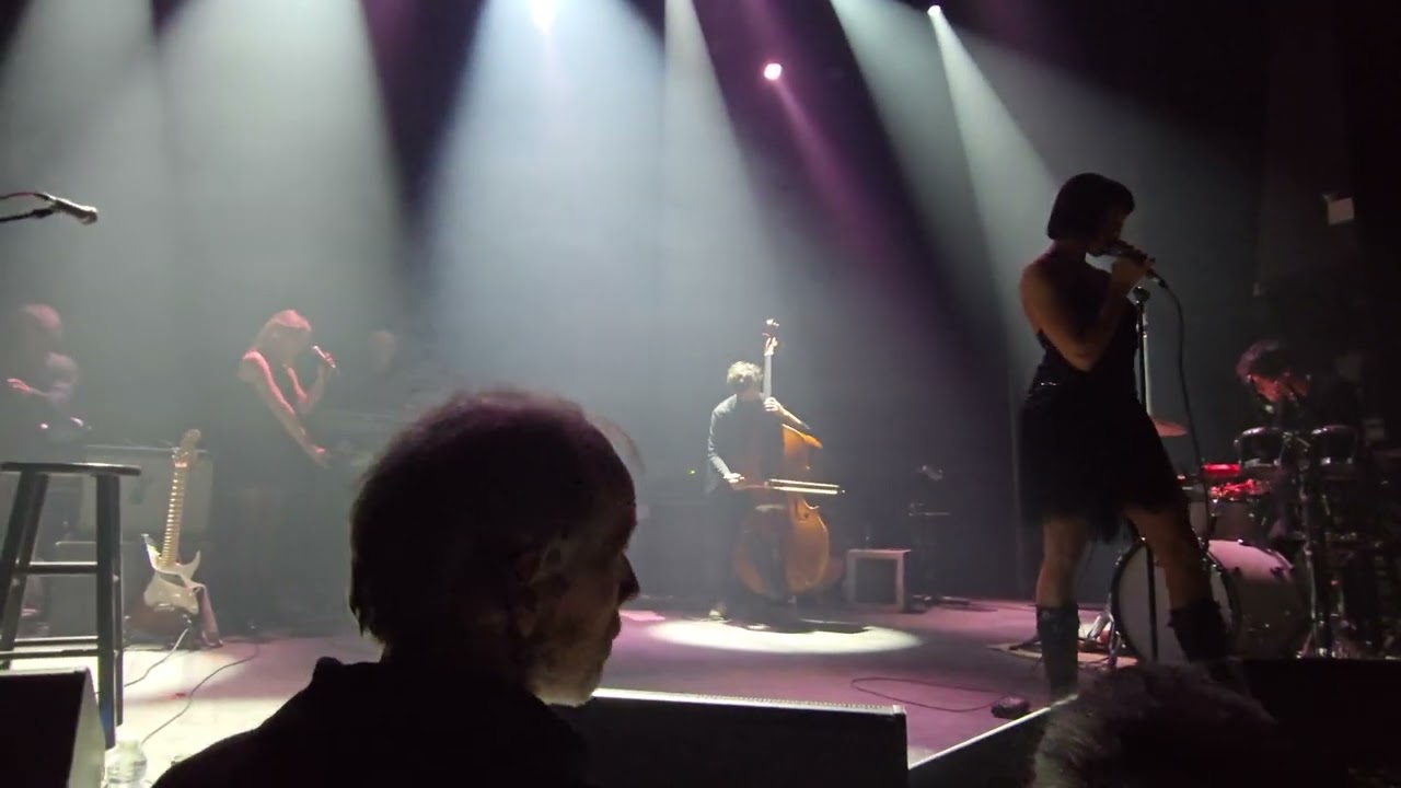 Nouvelle Vague – She's In Parties (Montréal, 16 février 2025