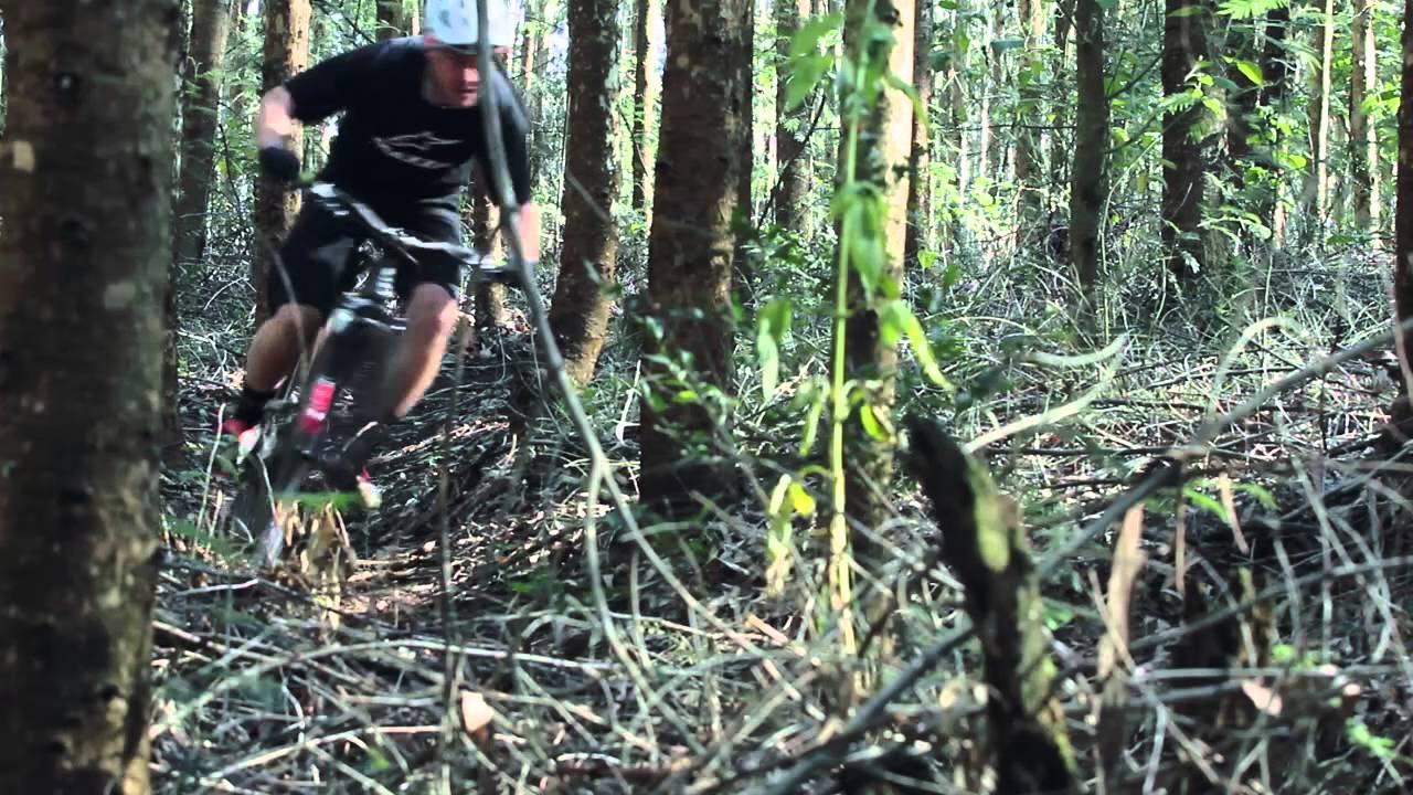 Rush Sports - We Ride [Maxxis Minion DHF / Aggressor]