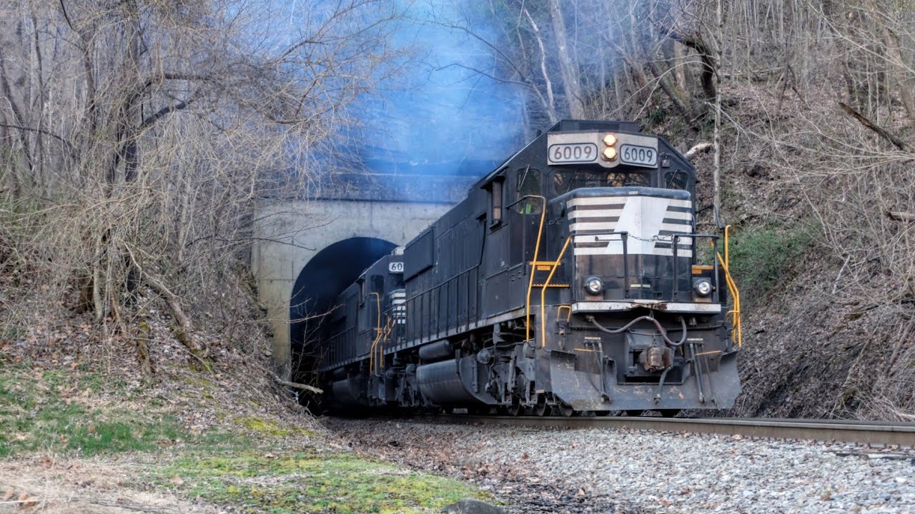 KNWA Coal Loads on the Princeton-Deepwater District: Deep Water to Mullens, WV - 3/8/2023