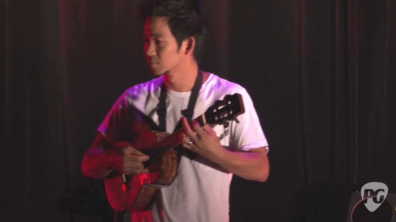 Montreal Guitar Show '11 - Jake Shimabukuro 