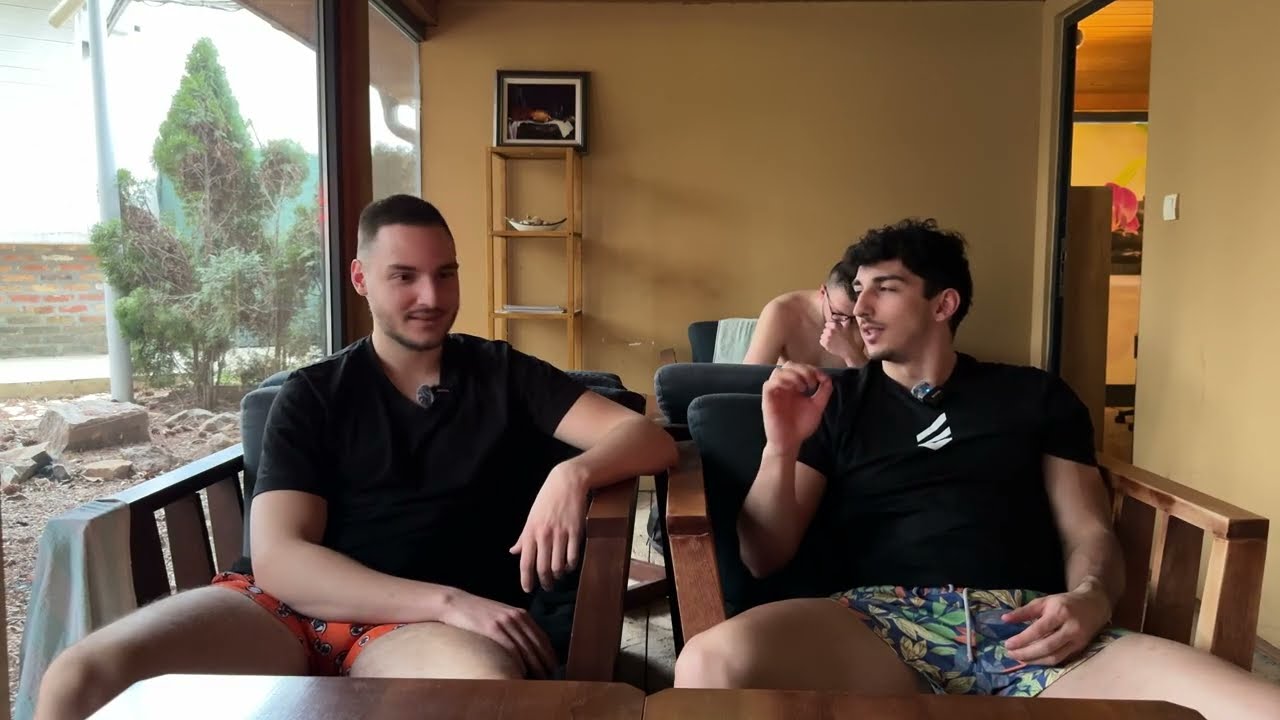 bleji sa mnom i sa Mariom Potrićem dok pričamo o contentu