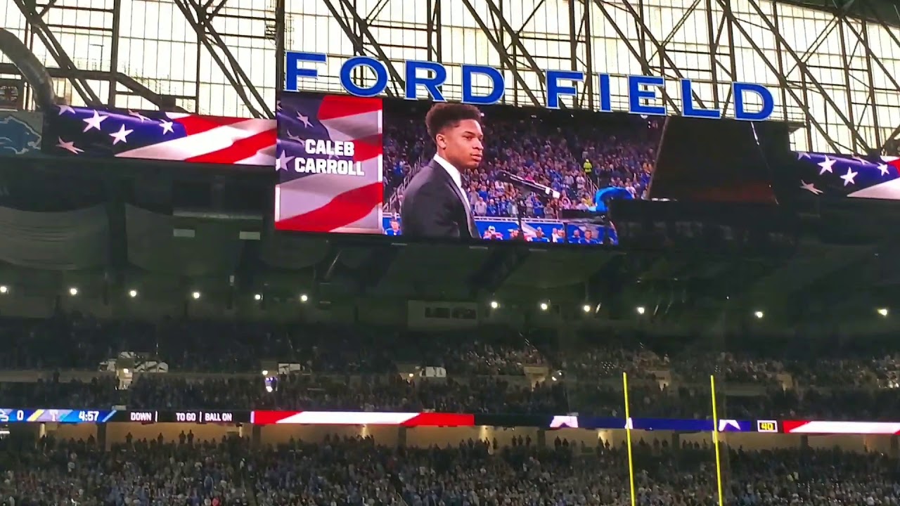 17yr old @calebcarrollmusic sings National Anthem on Piano @NFL  Detroit Lions vs Minnesota Vikings