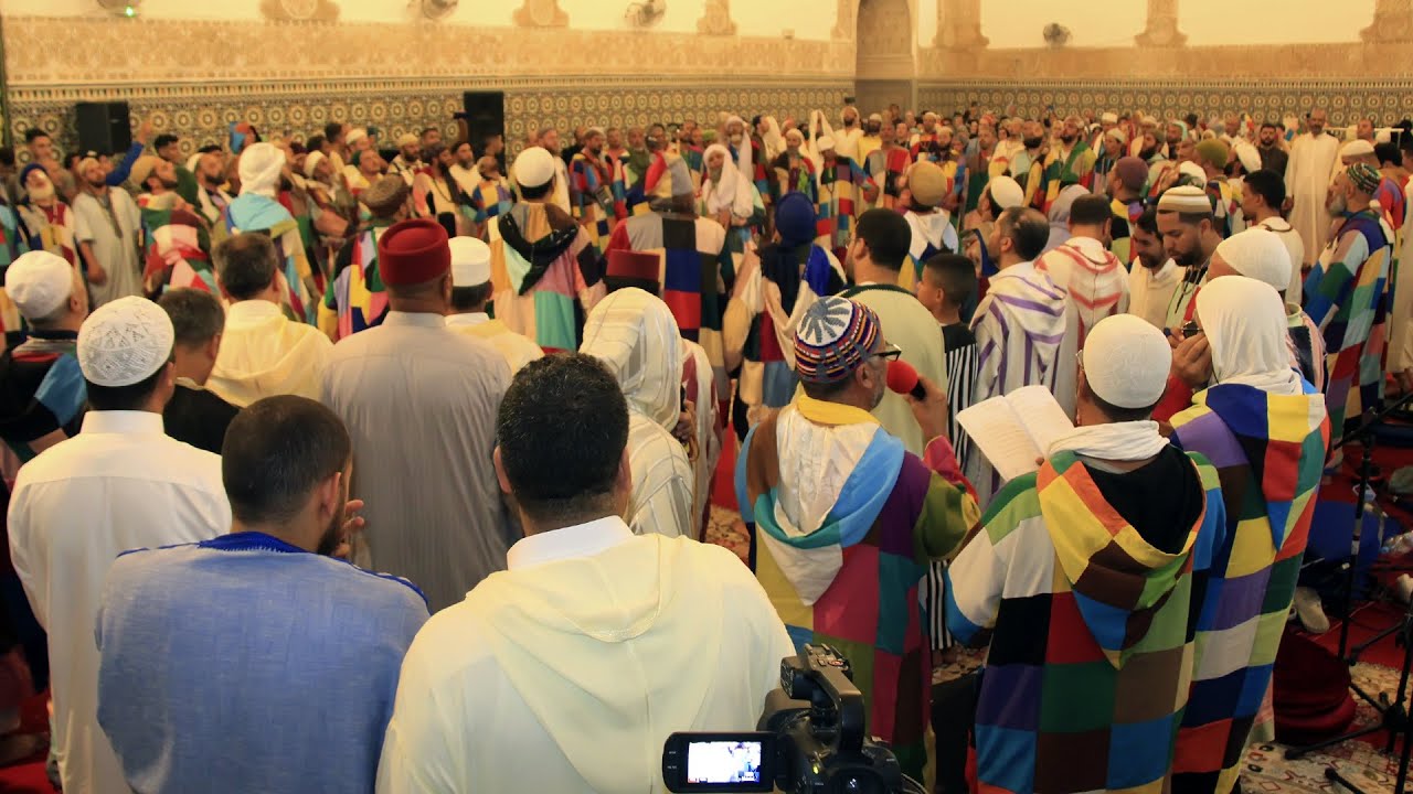 الله الله الله هوووو الجذبة الصوفية في الليلة الكبرى للطريقة الكركرية بموسم مولاي ادريس زرهون