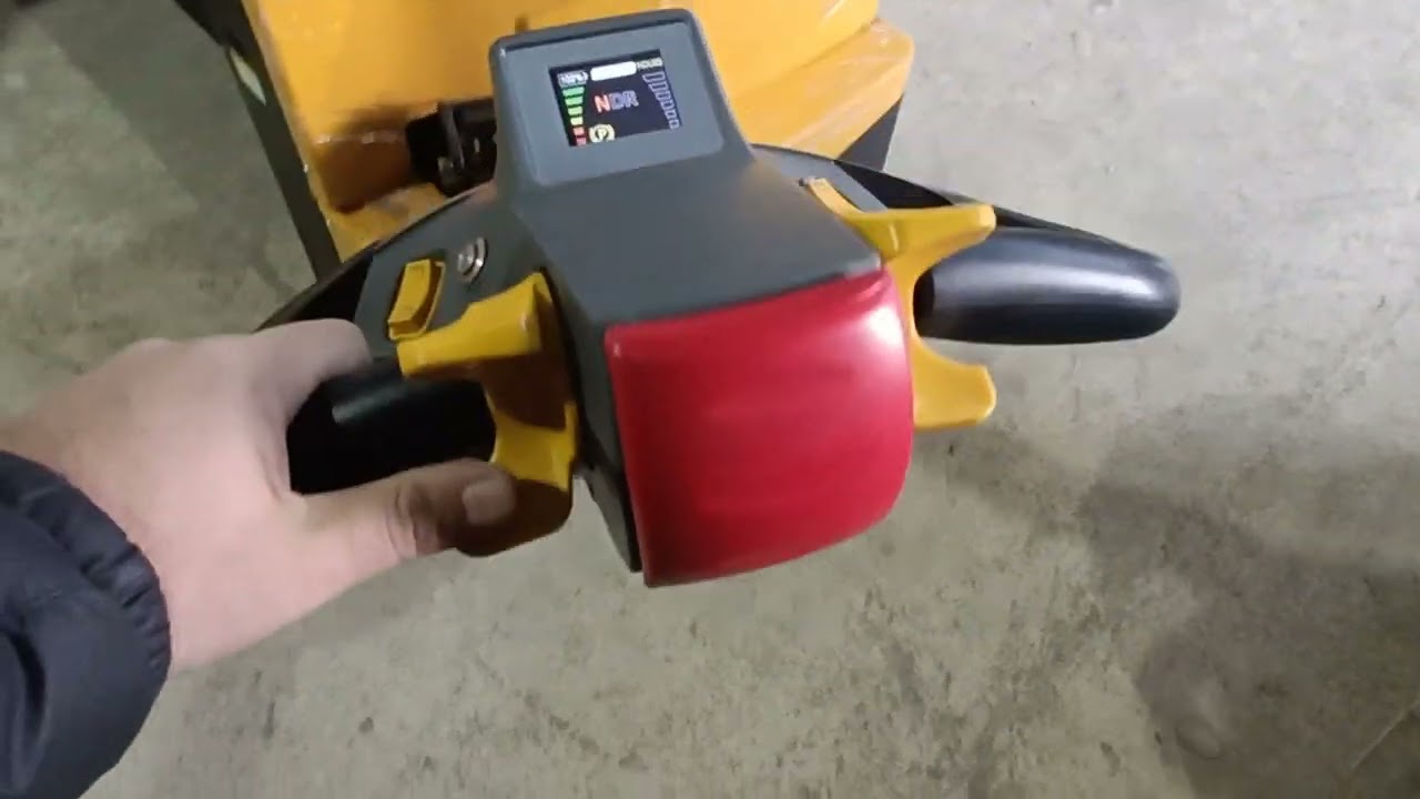 Штабелер электрический самоходный TOR IWS15S-1600