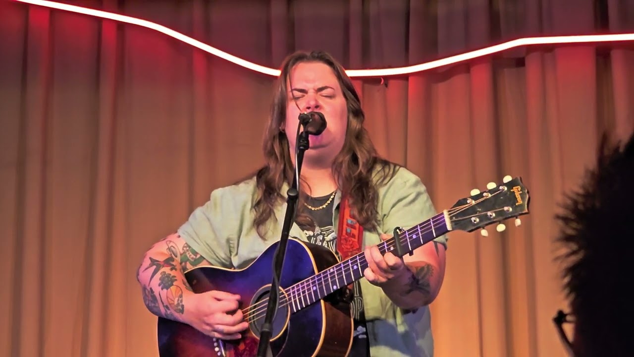 Mariel Buckley live  - Vending  Machines - 9/26/2025 Fusion, Albuquerque,  New Mexico 