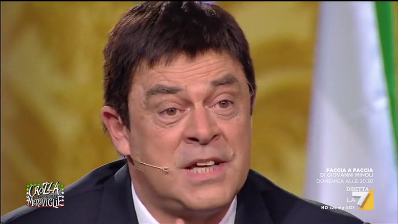 Crozza-Renzi in 'Caro Matteo, che cos’è il Matteo Risponde?'