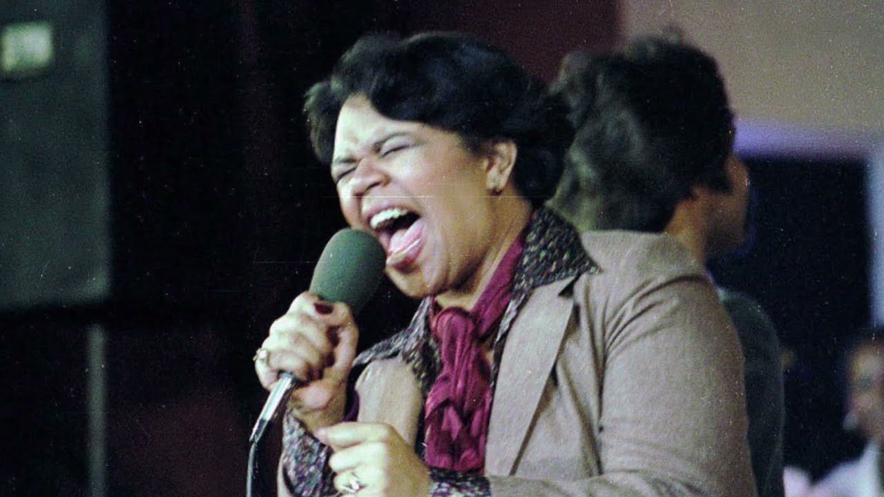 The Hawkins Family LIVE 1988 feat. Lynette Hawkins Stephens - &ldquo;Changed&rdquo;