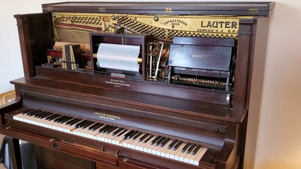 1910 Lauter-Humana player piano plays 