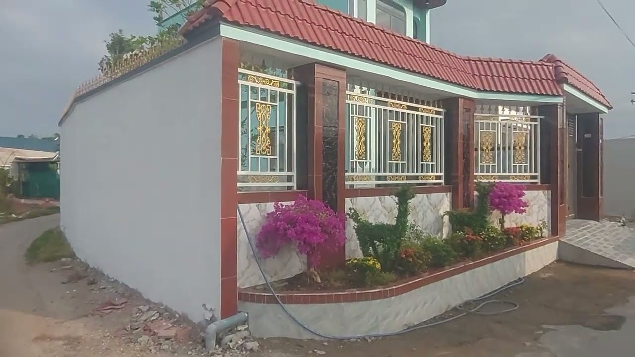 @thanh.nhaatcangiuoc9941  Bán đất làm nhà vườn  250 thổ.305vươn.mặt tiền đường xe hơi. 0936828474