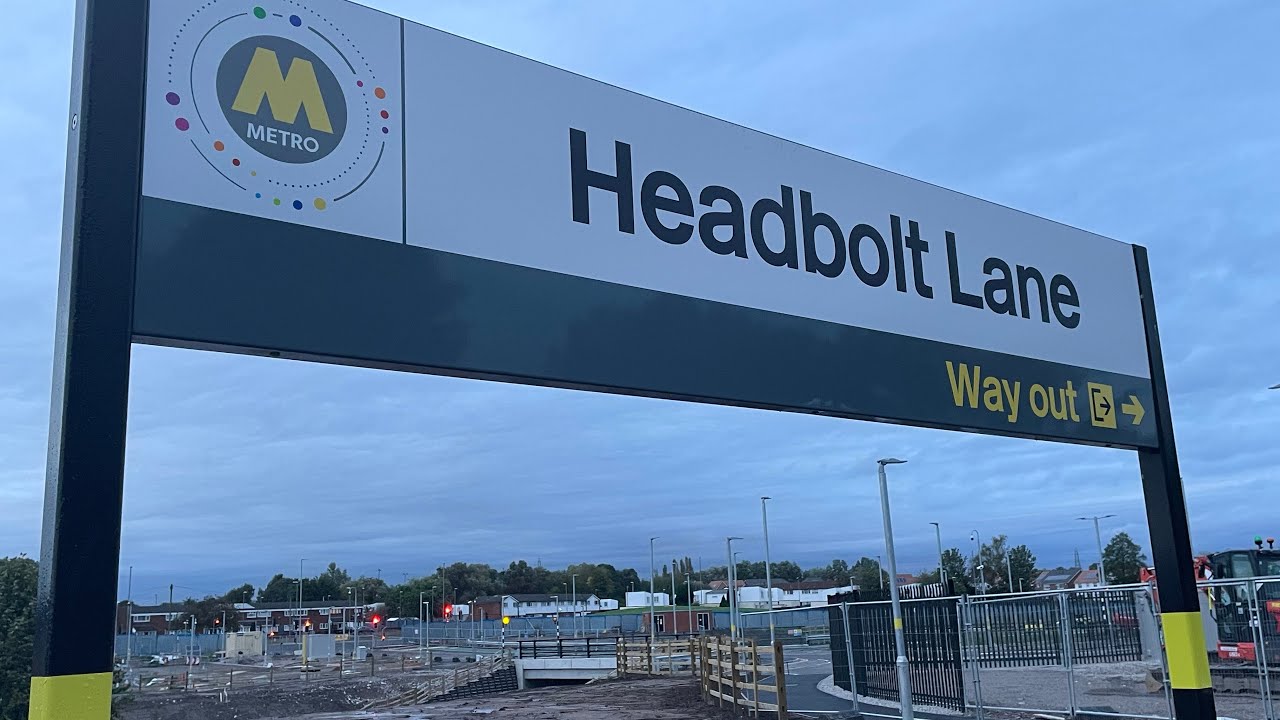 New Merseyrail Station - Headbolt Lane & New Battery Powered Train 777