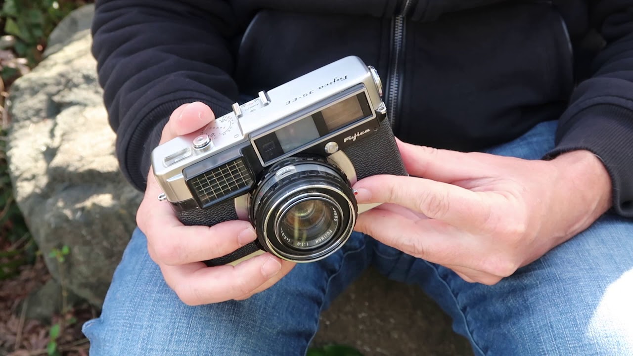 Fujica 35 EE Rangefinder Film Camera