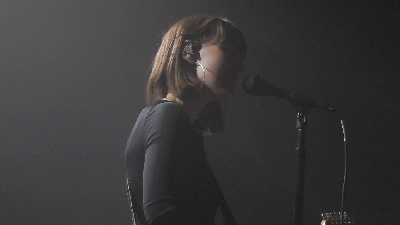 Sasha Sloan live Kygo's 