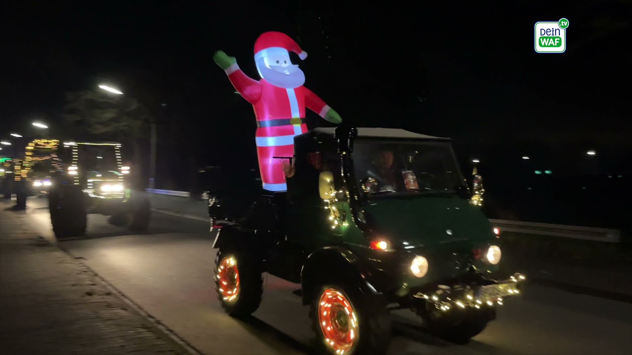 Weihnachtlicher Traktor Corso