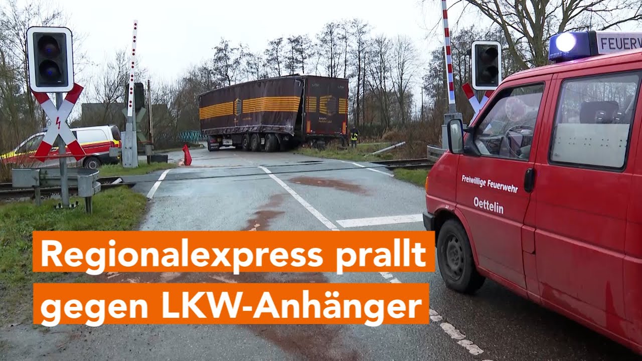 Schwerer Unfall auf Bahnübergang bei Bützow: Regionalexpress kollidiert mit LKW-Anhänger
