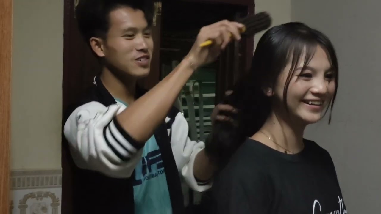 Saib Cag ntsis Nkauj Hnub cov plaub haus 