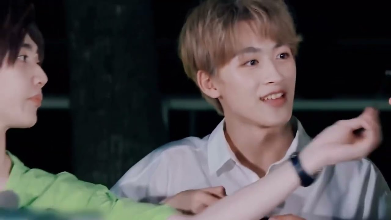 HeLuoLuo X YanXuJia Moments | #R1SE