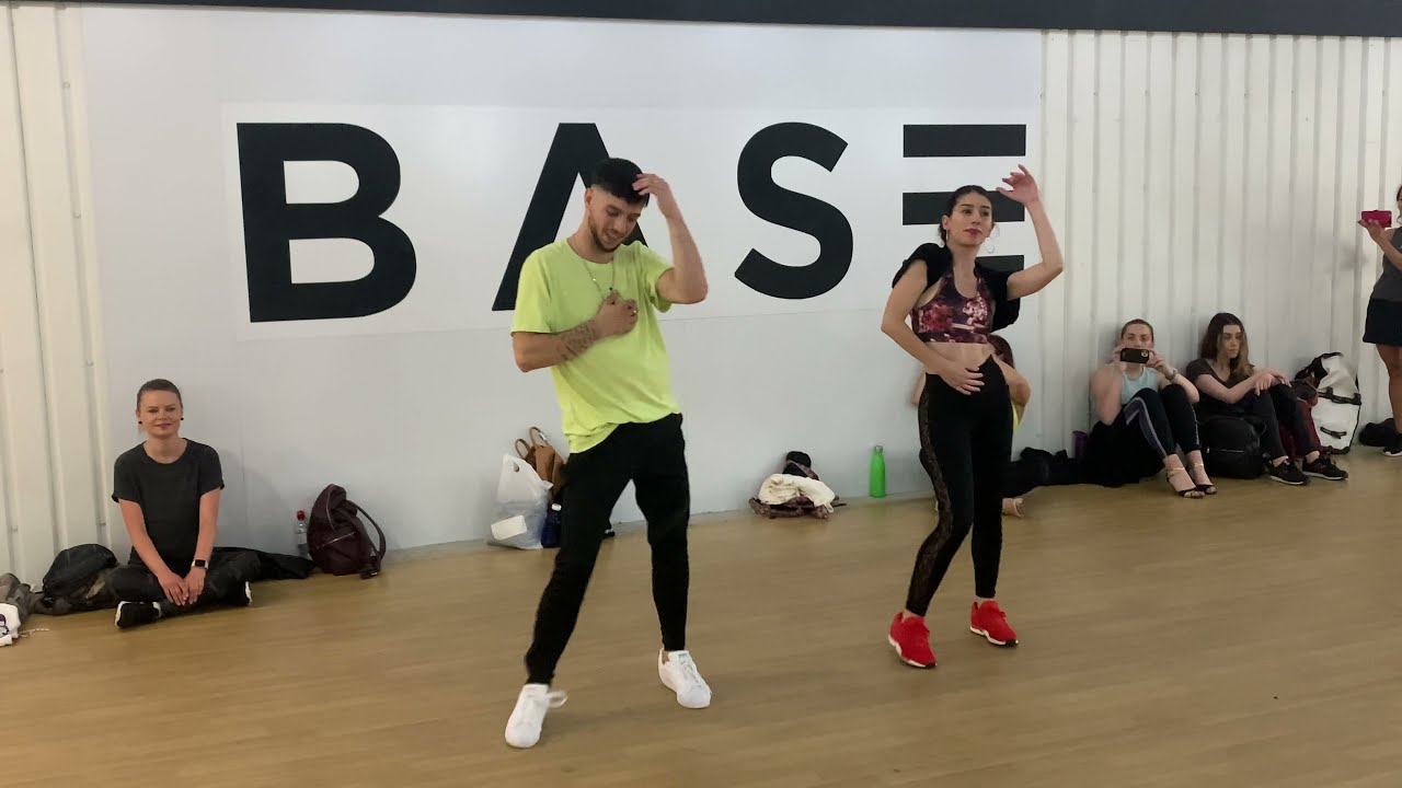 Me Derrumbo - Dani J | BACHATA FOOTWORK DEMO | DAN & JADE