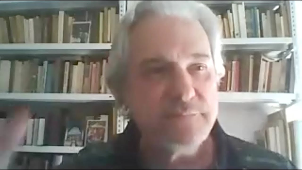 El Rey de Amarillo / Sobre Lo Fantástico y la Clase B