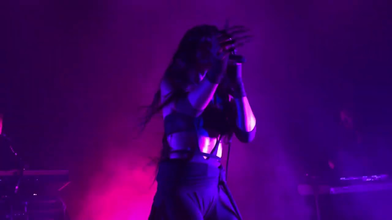 Loreen-Neon lights-The Academy Dublin 07/11/23