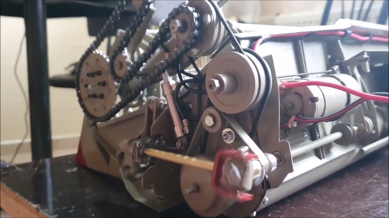 Kombajn díl II Model E514