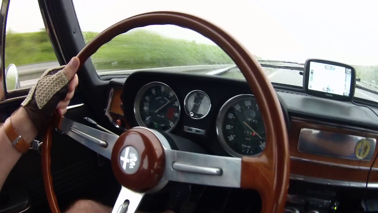 Alfa Romeo Giulia Super 1972 topspeed