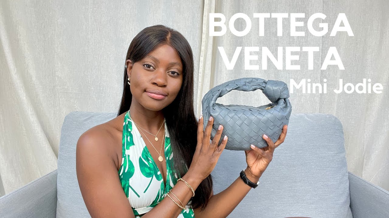 Bottega Veneta Mini Jodie Bag | Is it worth it? What's in my bag?