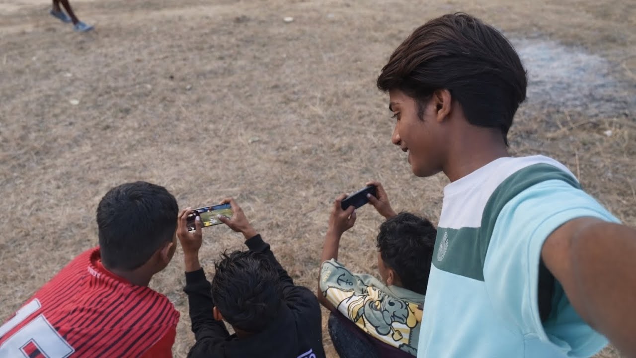Yahan Pe Free Fire Chal Rha 😃