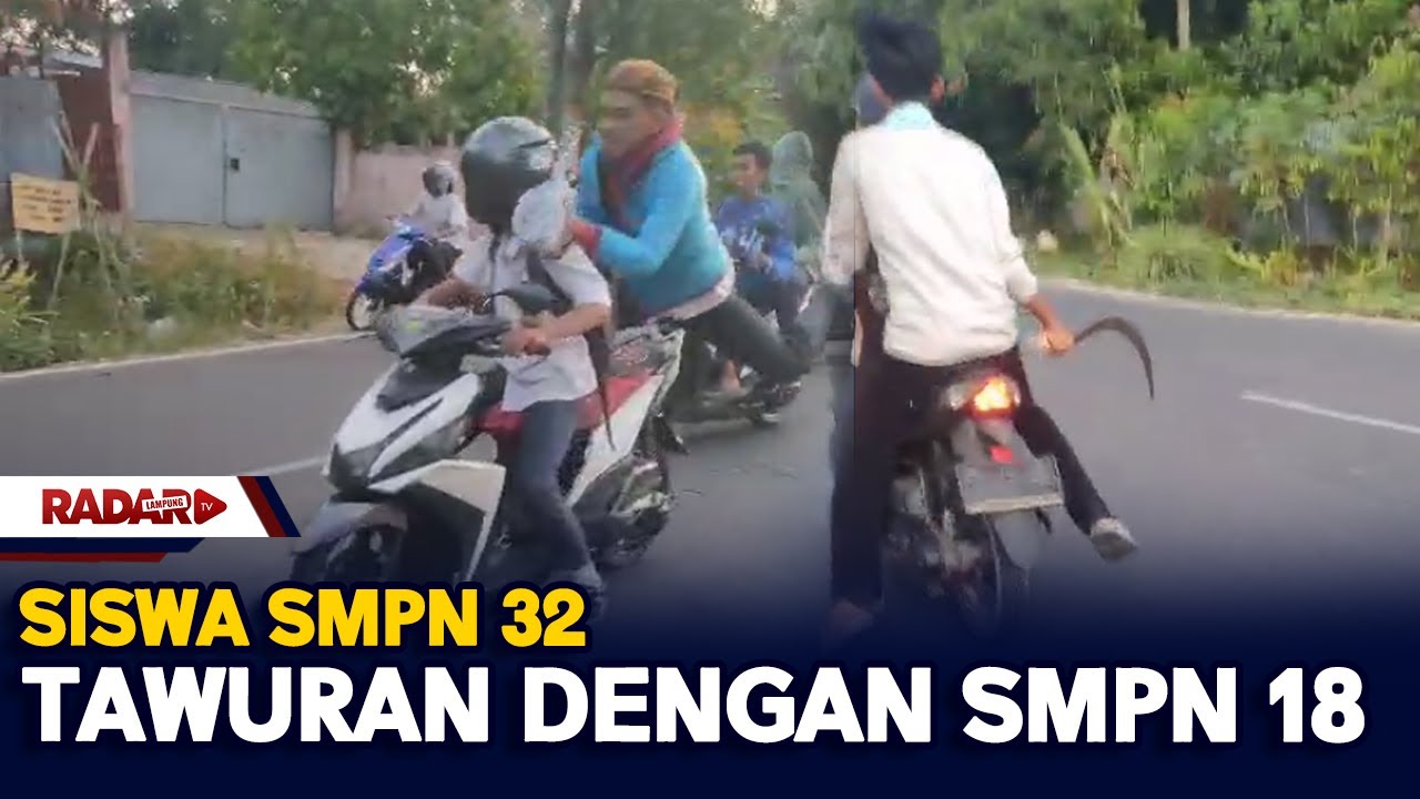 Siswa SMPN 32 Tawuran Dengan SMPN 18