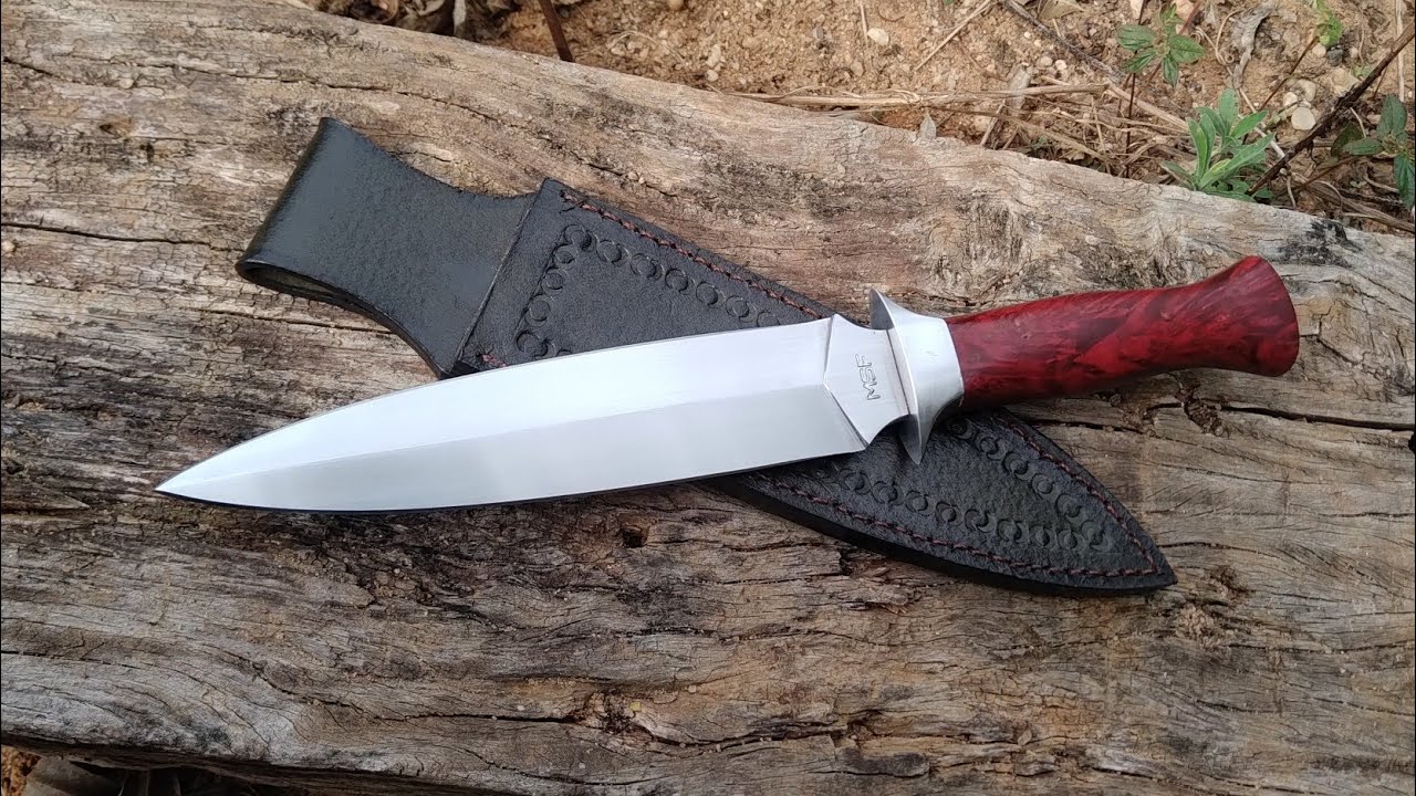 FIZ UMA ADAGA  / Dagger