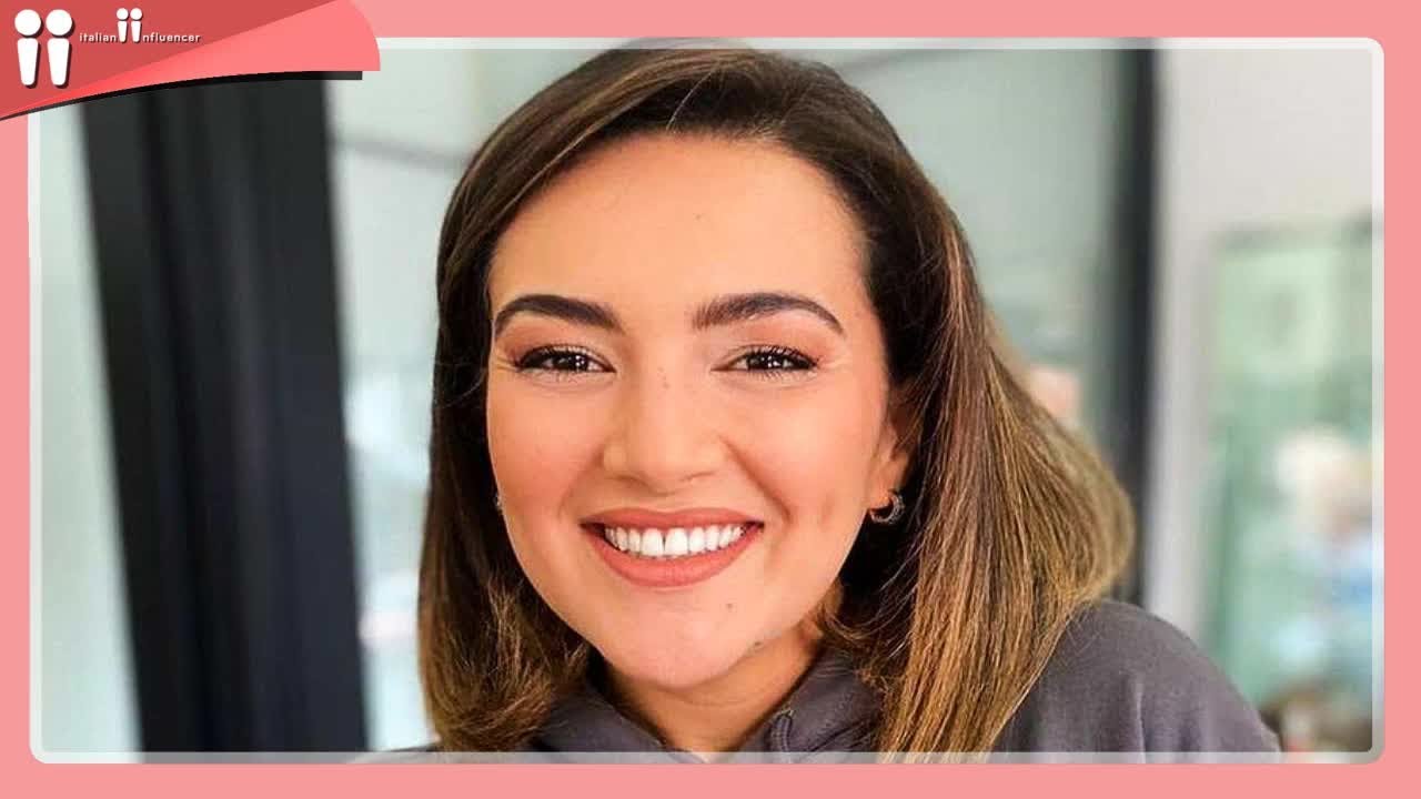 Chi è Rajae Bezzaz, inviata a Striscia la Notizia? Età, origini, molestie, GF, fidanzato