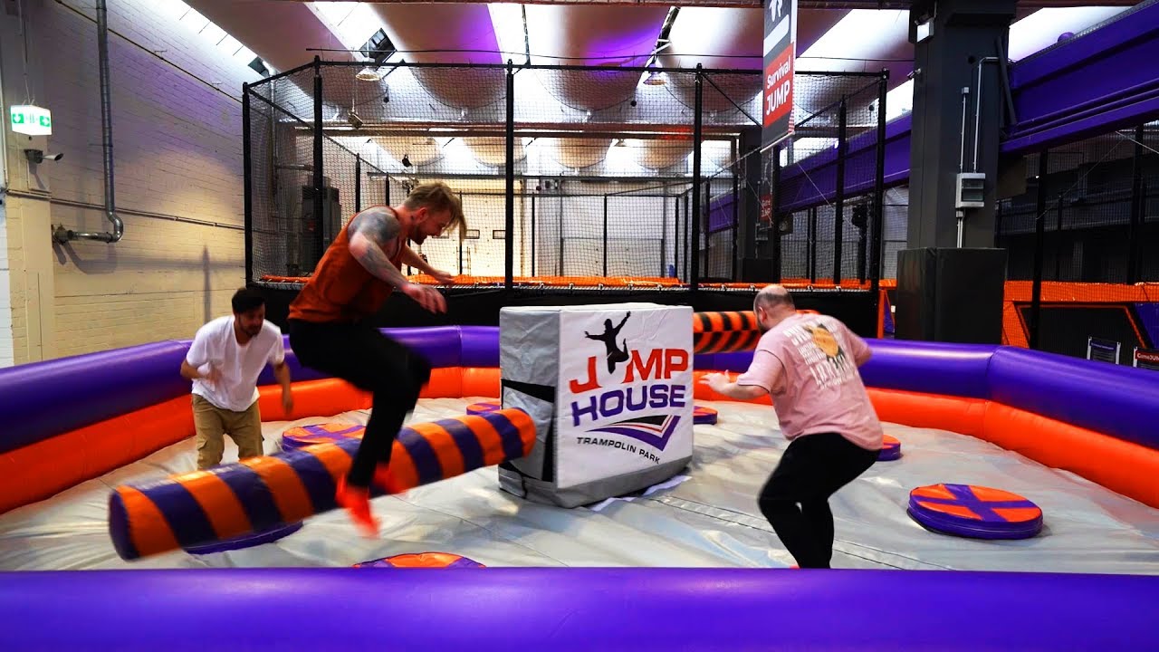 ABDEL vs APES!! Trampolin-CHALLENGE?!