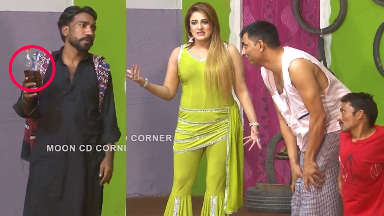 Amjad Rana with Sidra Noor and Nadeem Chitta | Comedy Clip | Stage Drama 2021 | Punjabi Stage Drama